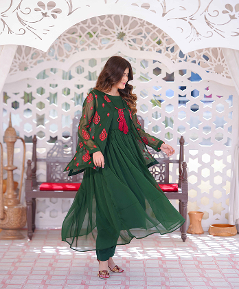 Minimalist Embroided Traditional Dress-3�Peice