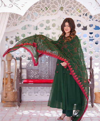 Minimalist Embroided Traditional Dress-3�Peice